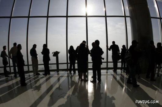 Burj Dubai: World's Tallest Building