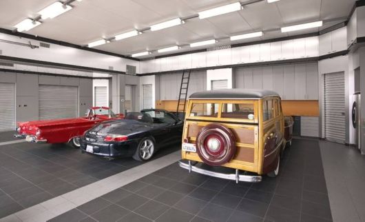 Nice Garage for Your Cars