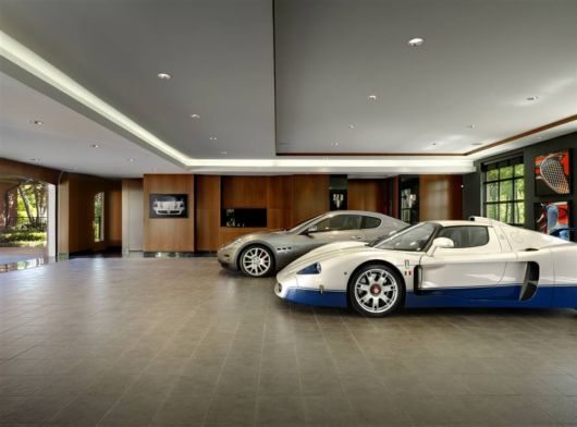 Nice Garage for Your Cars