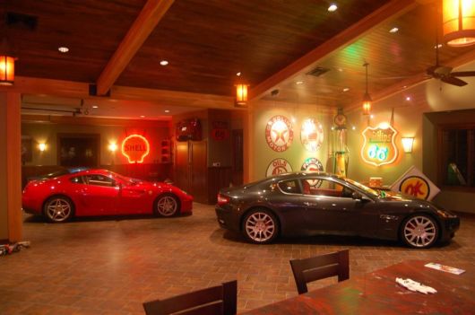Nice Garage for Your Cars