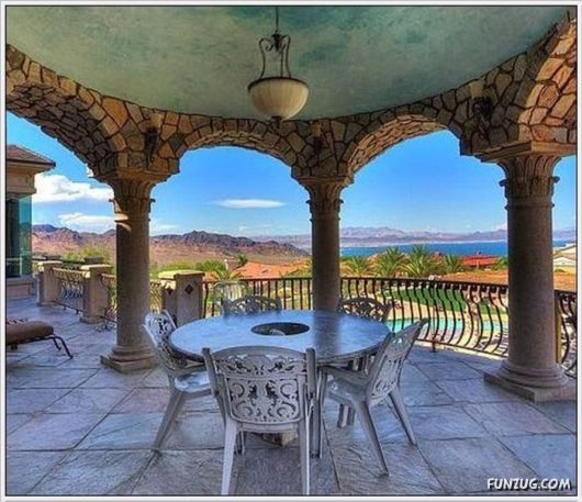 Wonderful Mansion In Nevada