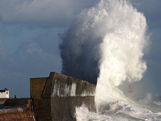 The Powerful Ocean waves