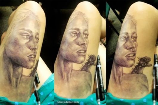 Amazing Paintings On Thighs Instead Of Canvas