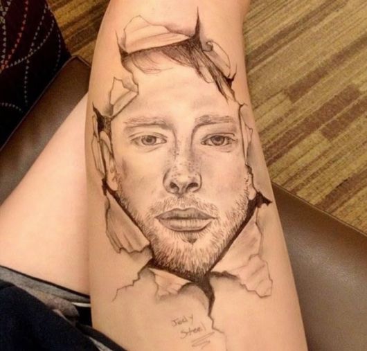 Amazing Paintings On Thighs Instead Of Canvas
