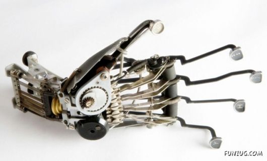 Jeremy Mayer Builds Robots From Recycled Typewriters
