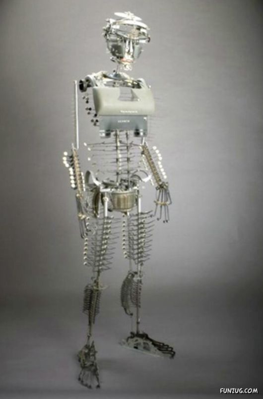 Jeremy Mayer Builds Robots From Recycled Typewriters