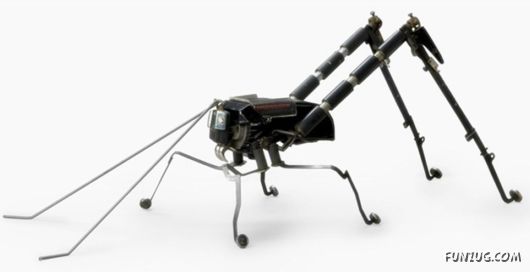 Jeremy Mayer Builds Robots From Recycled Typewriters