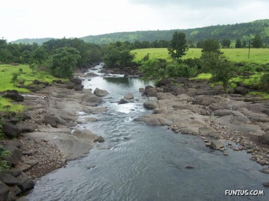 Ratnagiri Mountains in Sri Lanka