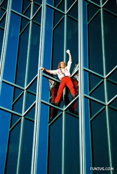 Amazing Wall Climber Man