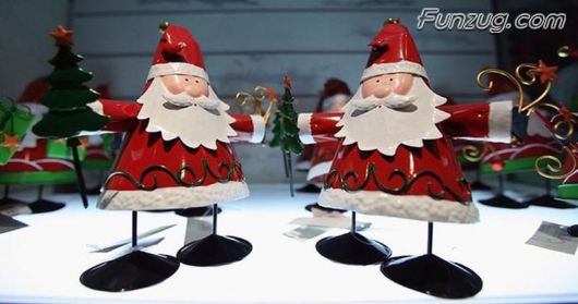 Click to Enlarge - Creative Christmas Wallpapers