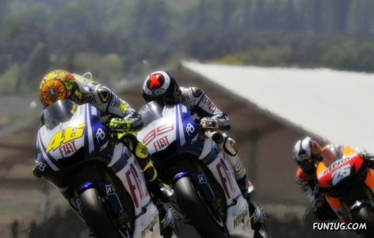 Click to Enlarge - Valentino Rossi Fiat Yamaha MotoGP Wallpapers