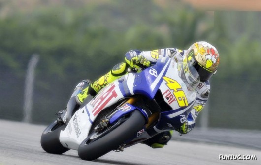 Click to Enlarge - Valentino Rossi Fiat Yamaha MotoGP Wallpapers