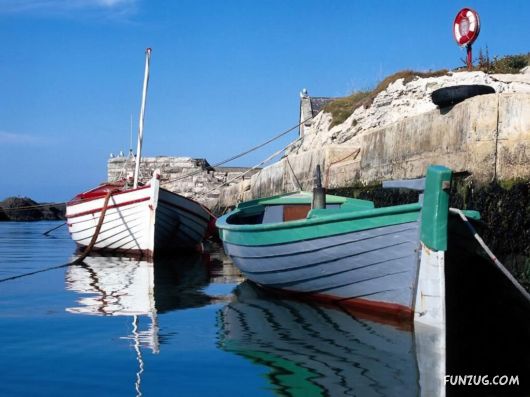 Click to Enlarge - MindBlowing Watercraft Wallpapers