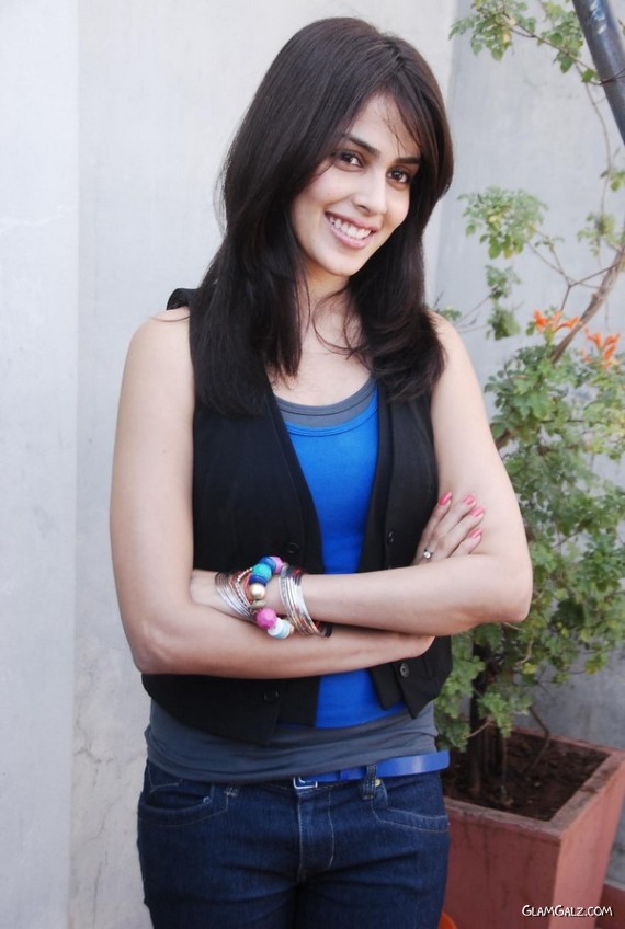Genelia DSouza Latest PhotoShoot