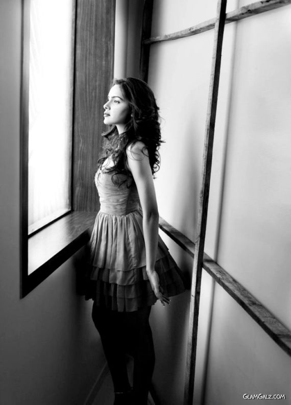 Beautiful Shazahn Padamsee Photoshoot