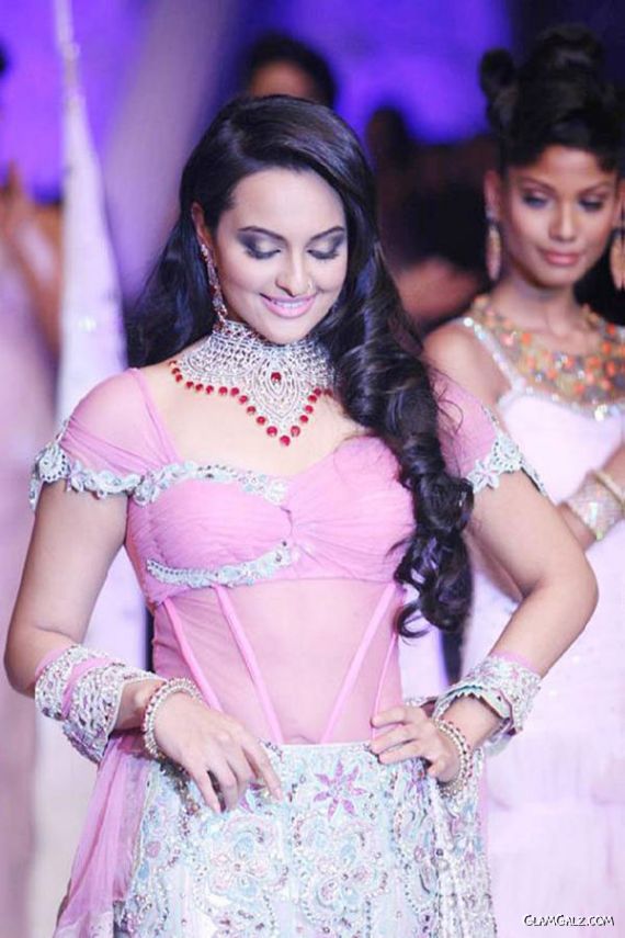 Beautiful Sonakshi Sinha in Multiple Shades