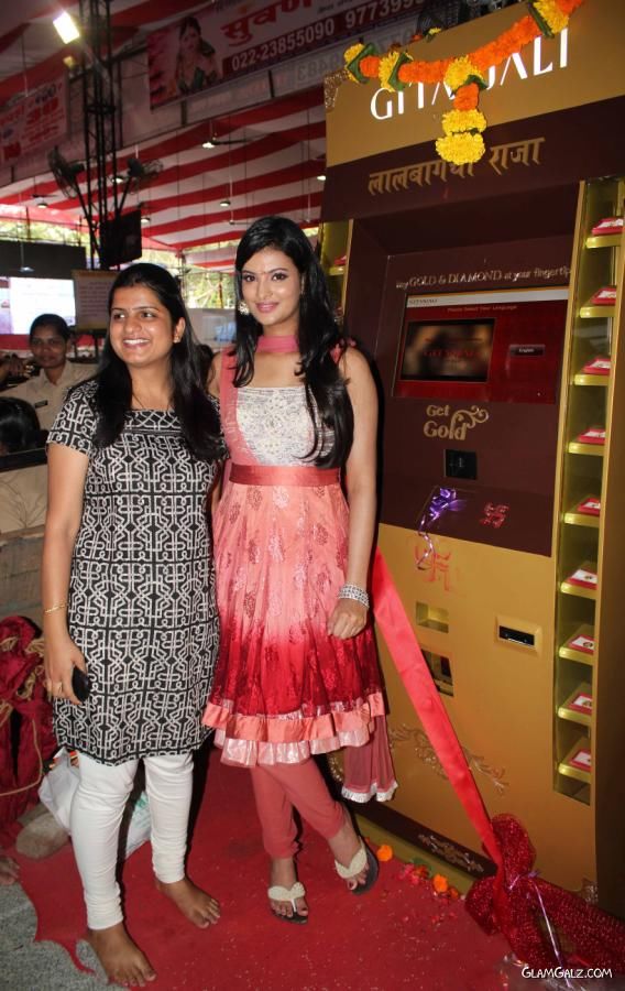 Sayali Bhagat Launches Gitanjali's Gold ATM