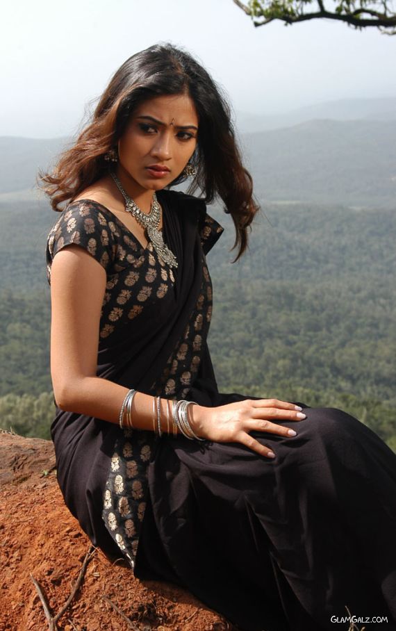 Cute Indian Actress Aditi Sharma