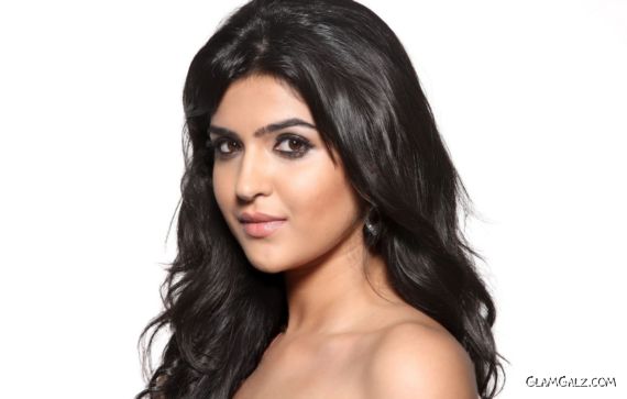 Deeksha Seth Looks Gorgeous