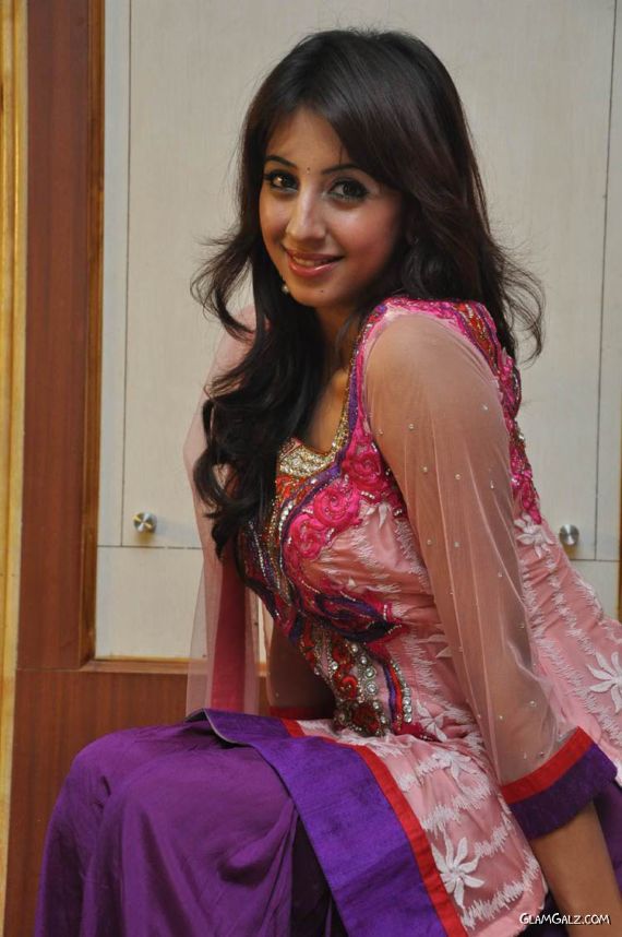 Awesome Tolly Beauty Sanjana