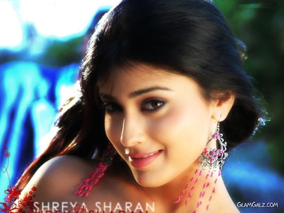 Lovely Shriya Saran Unseen Photoshoot