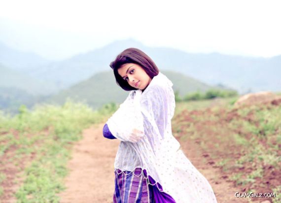 Click to Enlarge - Beautiful Genelia D'Souza Wallpapers