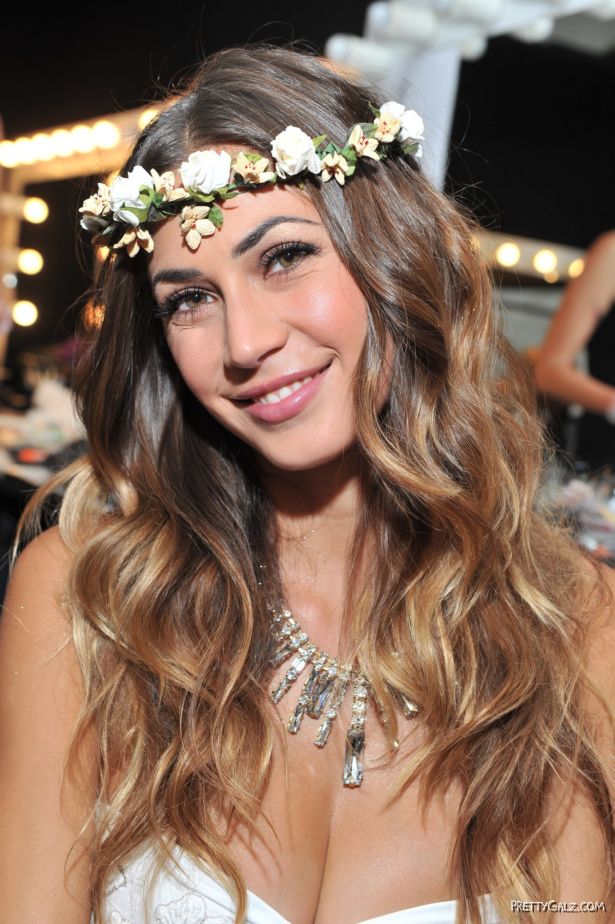 Melissa Satta Walks At Blue Fashion Beach