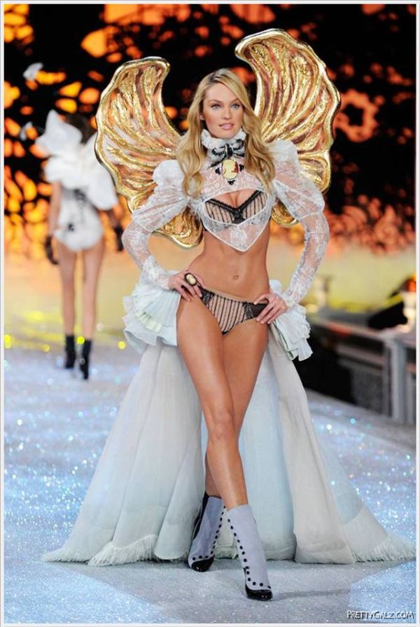 Victoria's Secret Fashion Show 2011