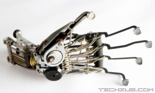 Jeremy Mayer Builds Robots From Recycled Typewriters